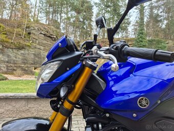 Yamaha FZ 8 N - SUPER STAV - ABS, AKRAPOVIČ 99.000,- Kč - 8