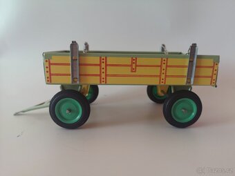 Traktor s valníkem - KDN - 8