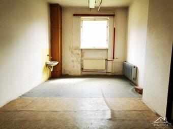 Prodej víceúčelového domu nedaleko Jihlavy - 8