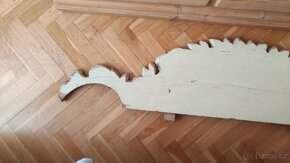 Dřevěná ozdobná starožitná řezba na nábytek - 8