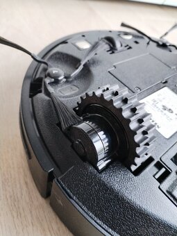 Robotický vysavač Miele Scout RX1 - 8