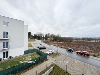 Pronájem bytu 2+kk, 47 m2 v novostavbě bytového domu v ulici - 8