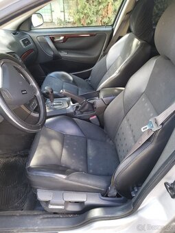 Prodám Volvo S60 2.4l rok 2001 103Kw Benzín Automat - 8