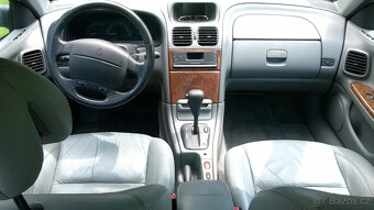Renault Laguna v6 - 8