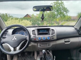 Mitsubishi l 200 - 8