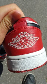 Jordan 1 Low Bred Toe - 8