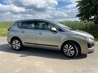 Peugeot 3008 1,2 PT 96KW rv 2015 naj. 115 tis  pěkná - 8