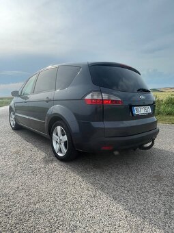 S-MAX - 8