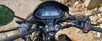 HONDA CBF125M - 8