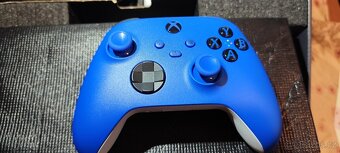 Xbox Series X+modrobily ovladač+film na blueray+2 hry - 8