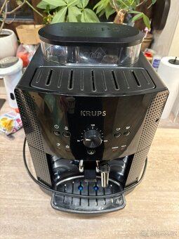 Krups Essential EA810B70 - 8