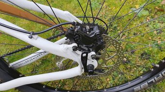 lehké kolo Next - 8