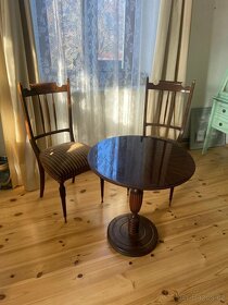 Starožitné dřevěné židle 4ks a kulatý dřevěný stolek - 8