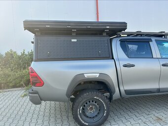 Expediční střešní autostan Schwarzwald z hliníku pro 3 osoby - 8