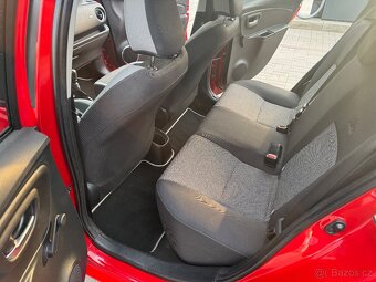 Toyota Yaris Y20 - 8