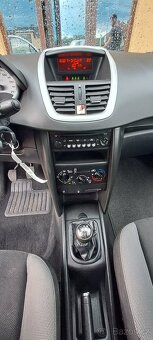 Peugeot 207 1.4i 54kW 5dveri KLIMA - 8