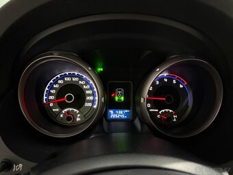 Mitsubishi Pajero 3,2 D TAŽNÉ VELMI PĚKNÝ STAV - 8