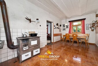 Prodej historické chalupy 120 m2, pozemek 1726m2 - Polička - - 8