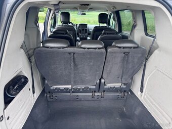 Chrysler Town Country Gr Caravan 3,3 LPG RT 2008 - 8