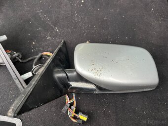 BMW e61 530d M-paket (díly) - 8