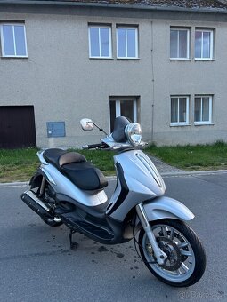 PIAGGIO BEVERLY 500 - 8