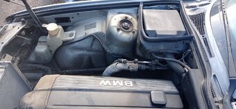 BMW E34 525i M50B25 samosvor díly - 8