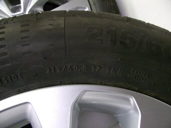 Sada Renault/Nissan 7x17 ET40 5x114,3x66 - 215/60/17 96H - 8
