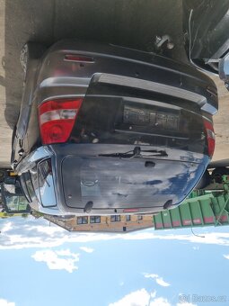 Kia Sorento - Černá barva 2.0 Crdi Automat - 8