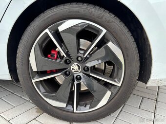 Škoda Octavia 4 RS, 2.0 TSI, 1.majitel ČR - 8