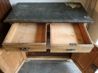 Starožitná skříň/komoda - 8