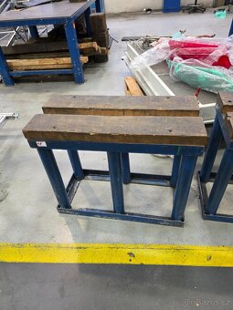 Průmyslový ocelový stojan / podstavec - 8