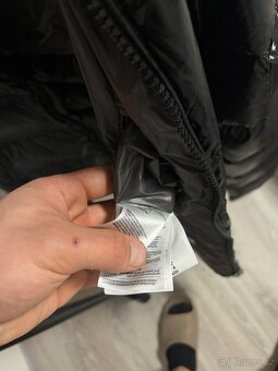 Moncler Maya péřová bunda - 8