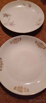 Porcelánový jídelní set - 8