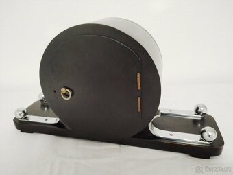 funkcionalistické hodiny Junghans - 8