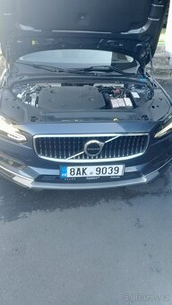 Prodám Volvo V90 Cross Country B4 Mild Hybrid - 8
