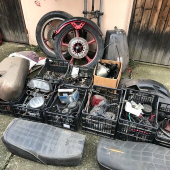Kawasaki GPZ 550 unitrack - 8