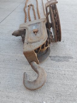 Řetězový zvedák-kočka-hupcuk 1t - 8