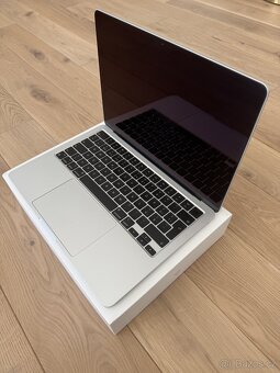 Apple Macbook Air M2, 256GB - 8