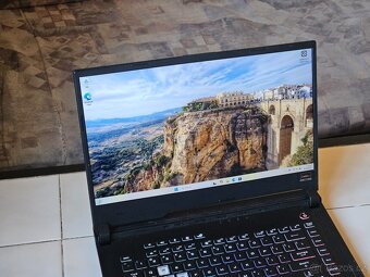 ASUS ROG Strix G15 i7 1660Ti - 8