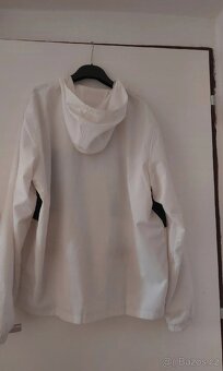 Under Armour sustakova bunda - 8