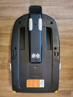 Základna isofix + autosedačka(vajíčko) Maxicosi + 2x fusak - 8