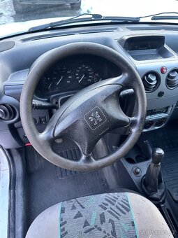 Peugeot Partner - 8