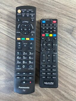Prodám TV Panasonic TX-L42E6E stříbrná 42" - 8