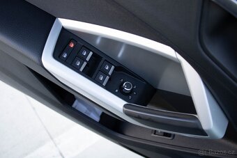 Audi Q3 35 2.0 TDI quattro S tronic - 8
