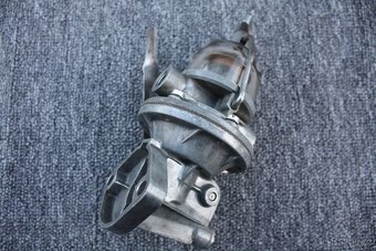 Tatra 600 Tatraplan - AC pumpa Solex DP 31-294-330 - 8