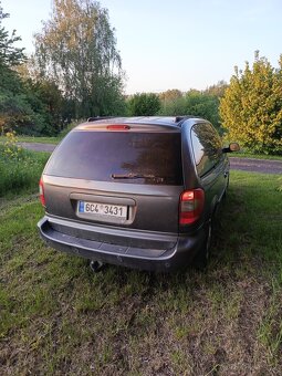 Chrysler voyager - 8