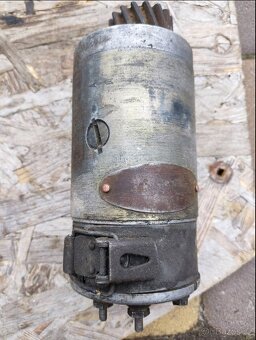 Převodovka diferenciál přední vidlice zadní světlo M72 K750 - 8