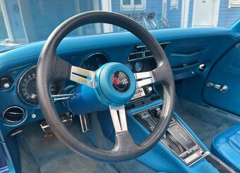 Chevrolet Corvette Stingray 454 z roku 1970 - 8