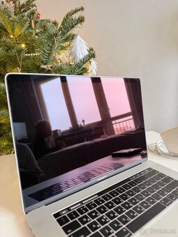 Apple MacBook Pro 2018 TouchBar - 8