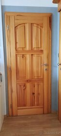 Masivní dveře borovice různé - 8